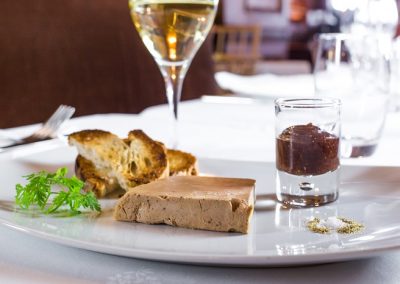 Terrine de foie gras de canard, chutney de fruits